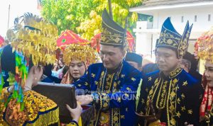 Prosesi naik rumah