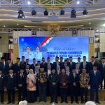Wali Kota Jambi, Dr. dr. H. Maulana, MKM, resmi melantik Forum Komunikasi (Forkom) RT Kota Jambi Periode 2025–2028 di Aula Griya Mayang, Rabu (24/9/2025).